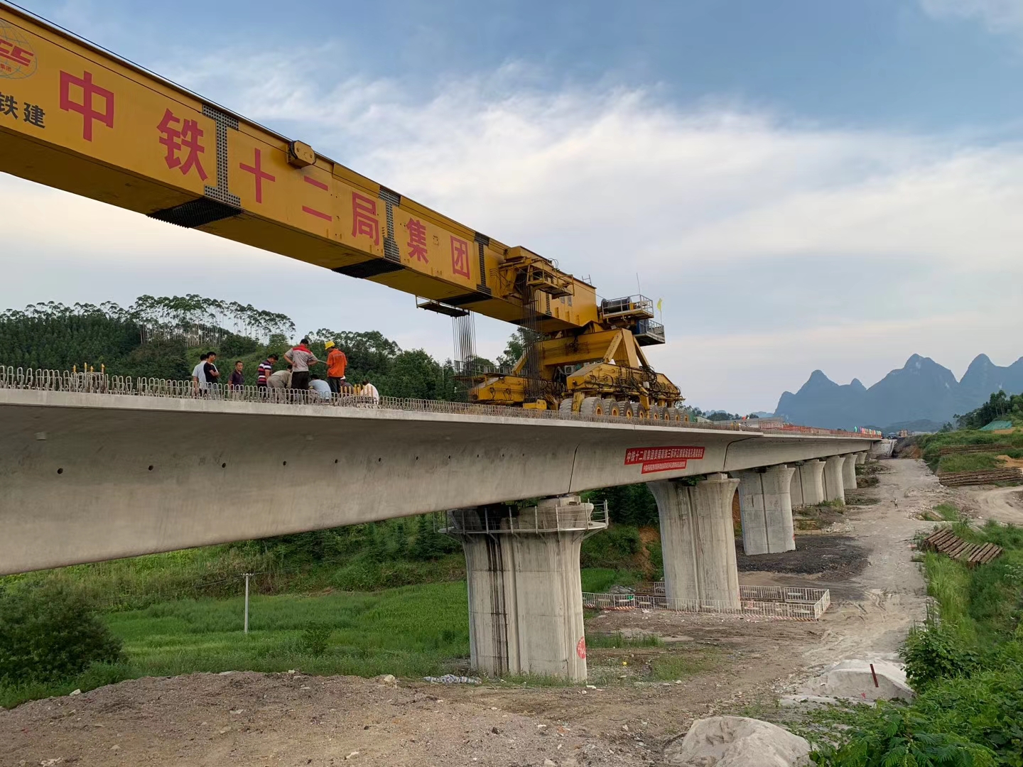 阳东预应力加固在公路桥梁施工应用